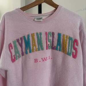 Pacific & Co. Cayman Islands Pink Crewneck Stacked terry cloth Sweatshirt Small